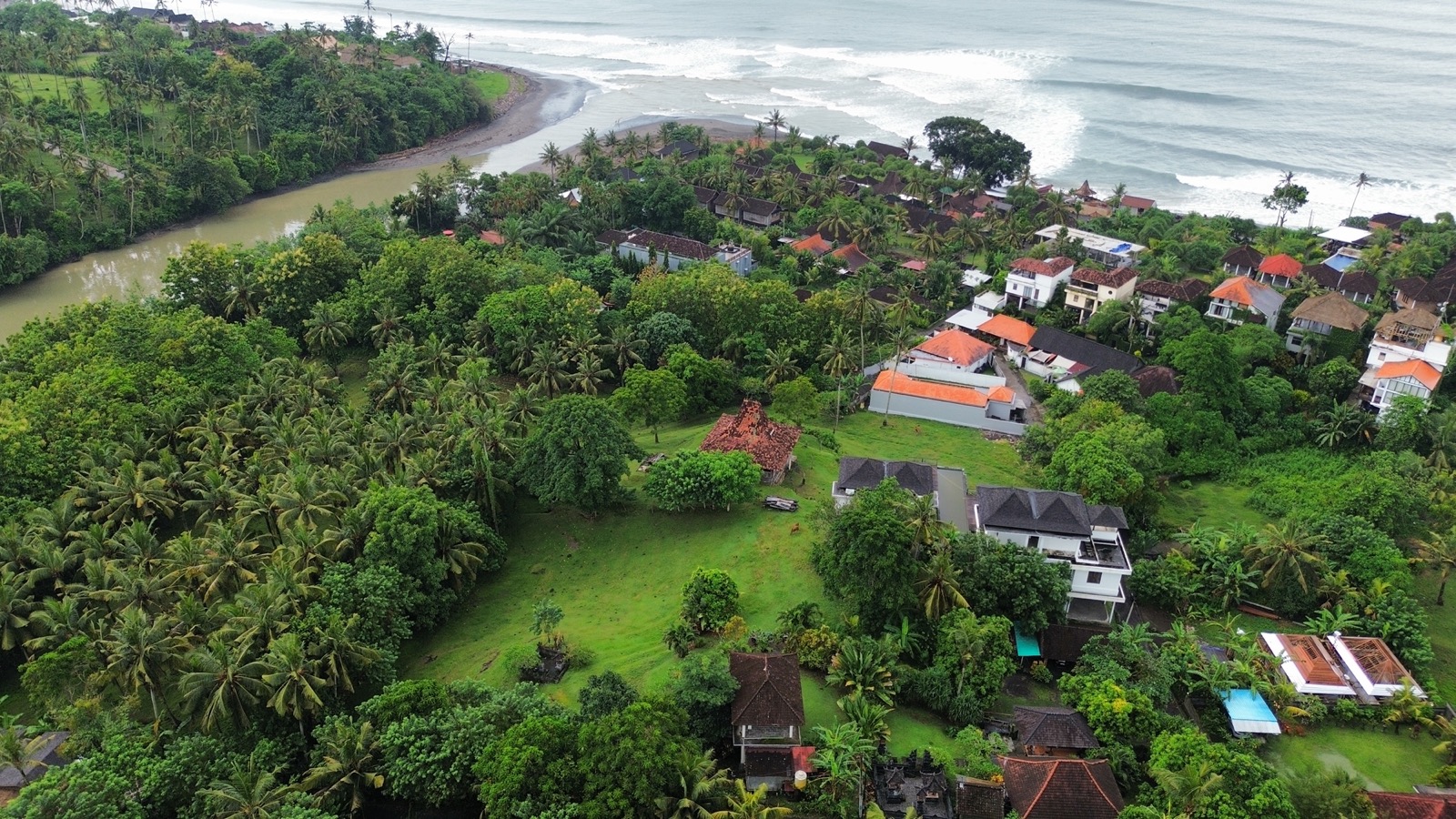 3815m2 leasehold land in balian only 50m from the beach3