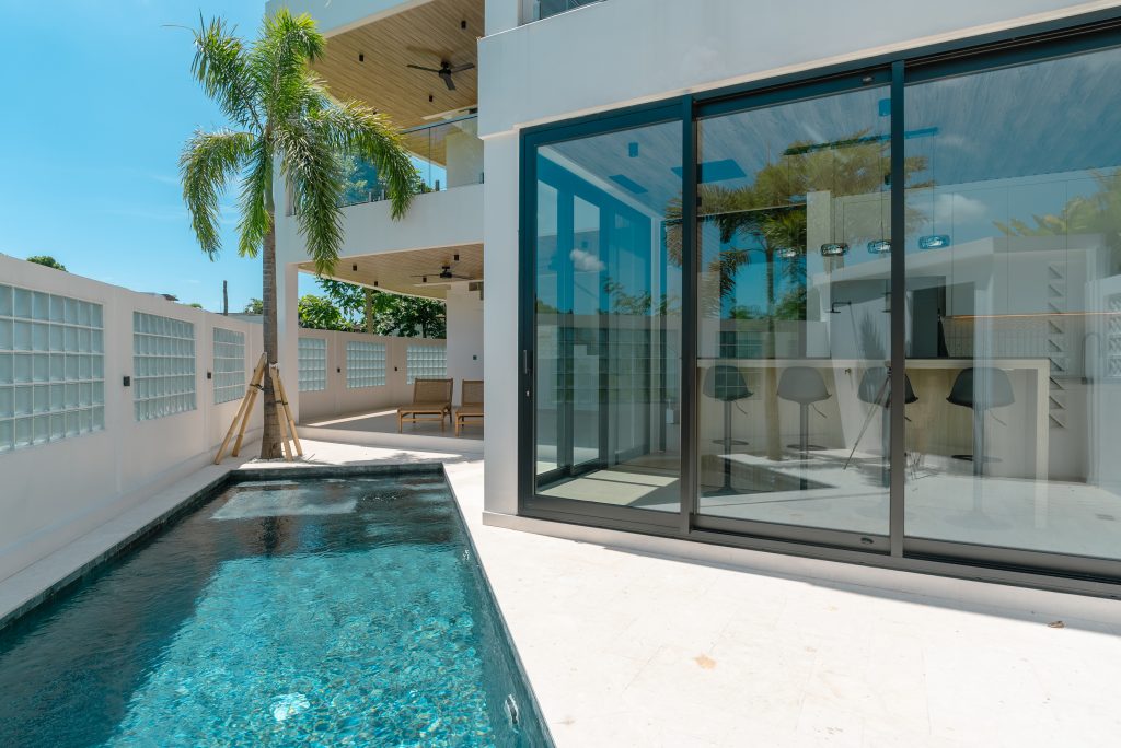 23 Pool View 1