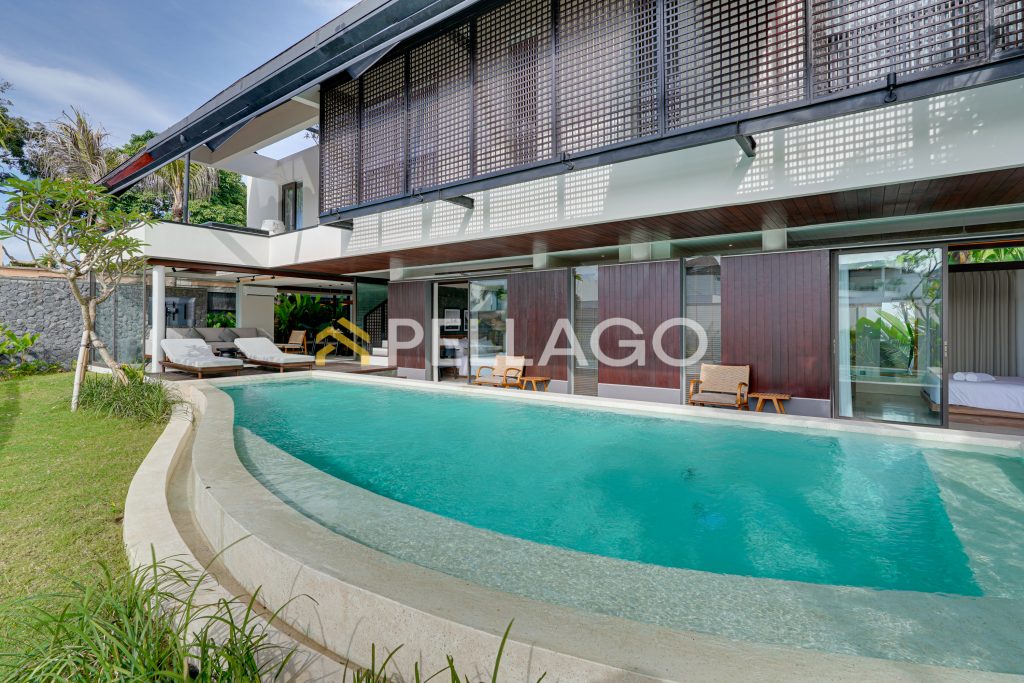 5BR Modern Scandinavian Villa For Sale in Padanglinjong, Canggu 3
