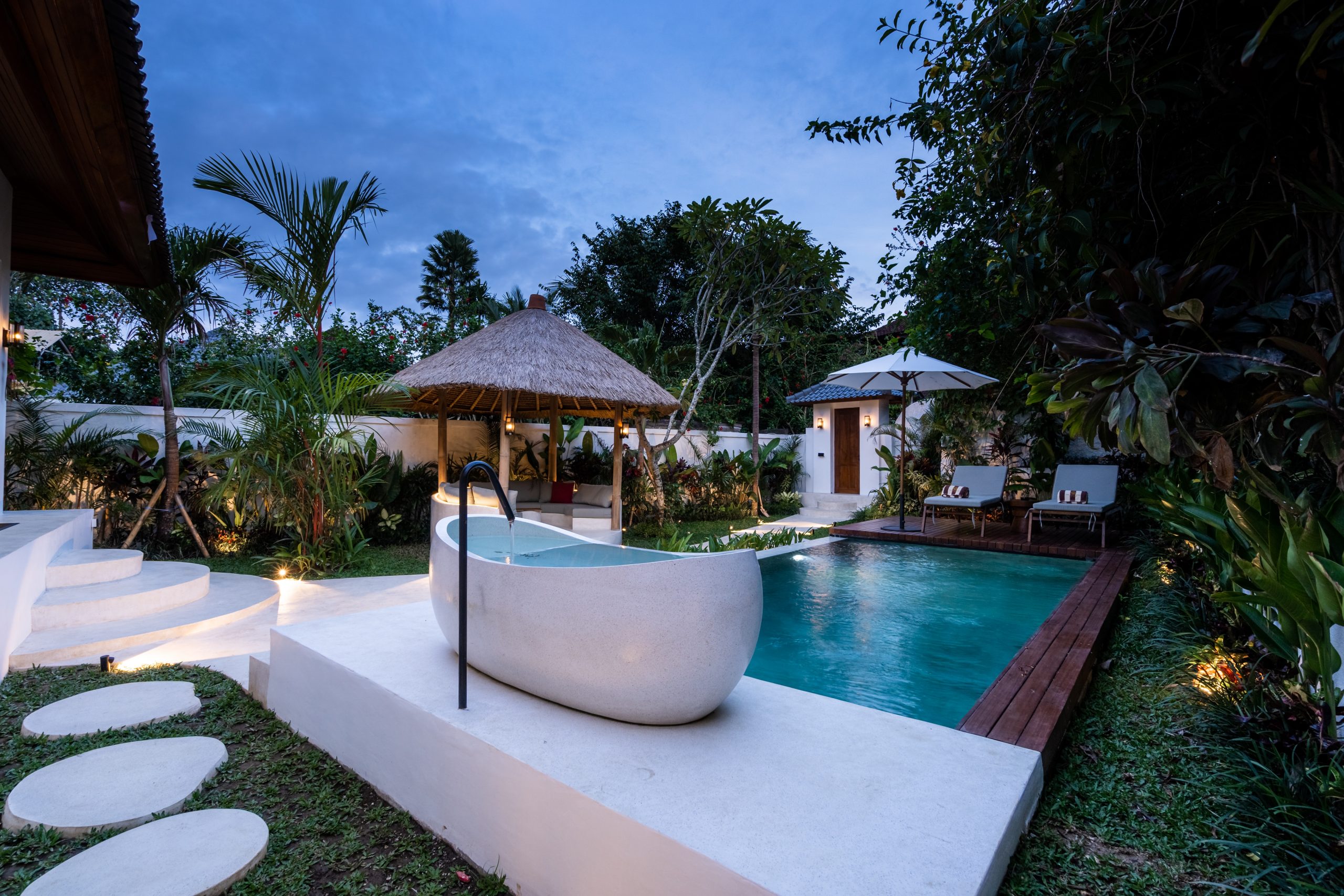Pool Evening 02
