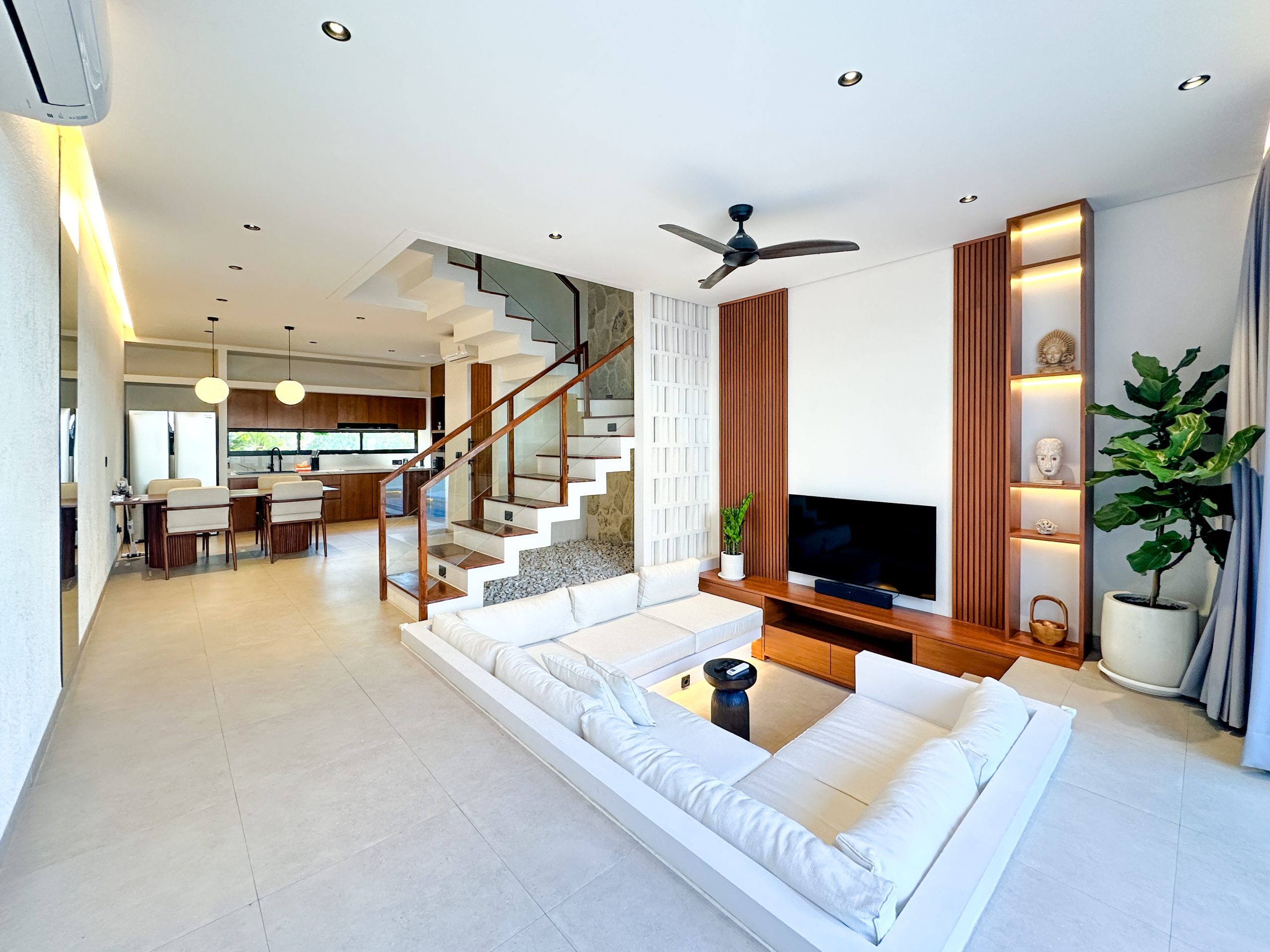 Modern Tropical 2BR Villa in Canggu with Rooftop & Private Pool