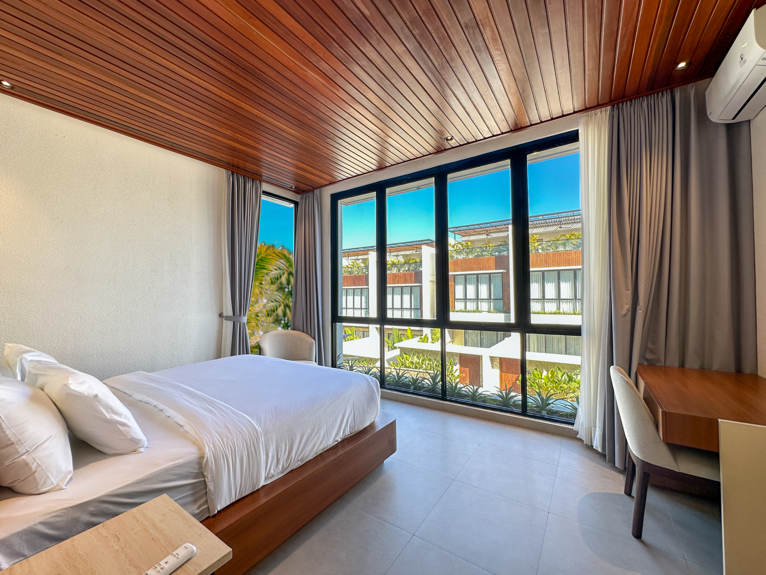 Modern Tropical 2BR Villa in Canggu with Rooftop & Private Pool