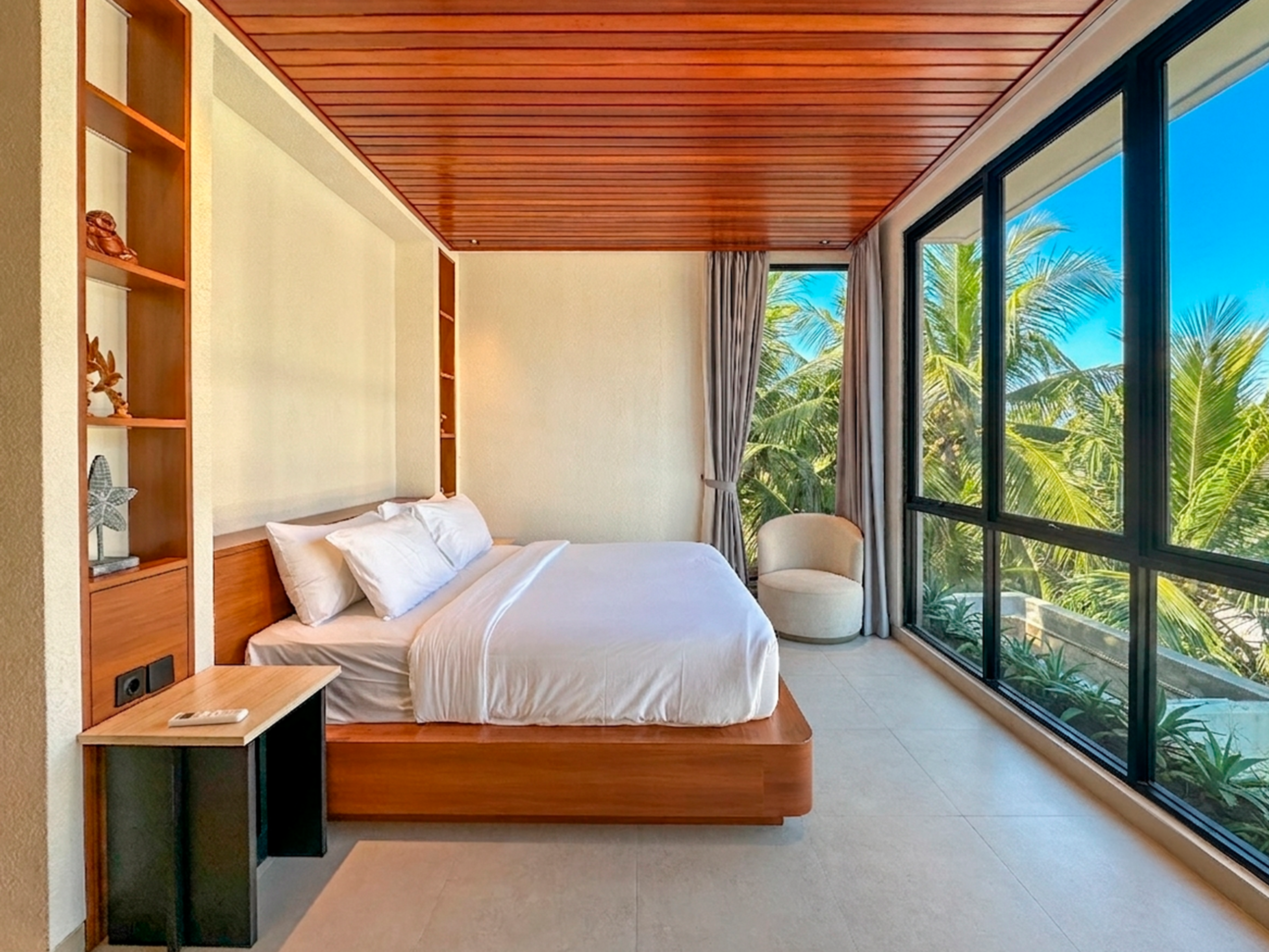 Modern Tropical 2BR Villa in Canggu with Rooftop & Private Pool