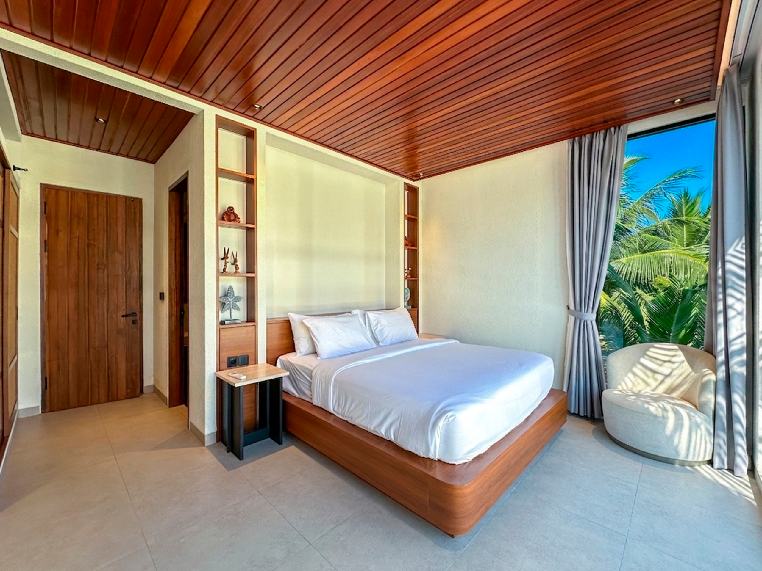 Modern Tropical 2BR Villa in Canggu with Rooftop & Private Pool