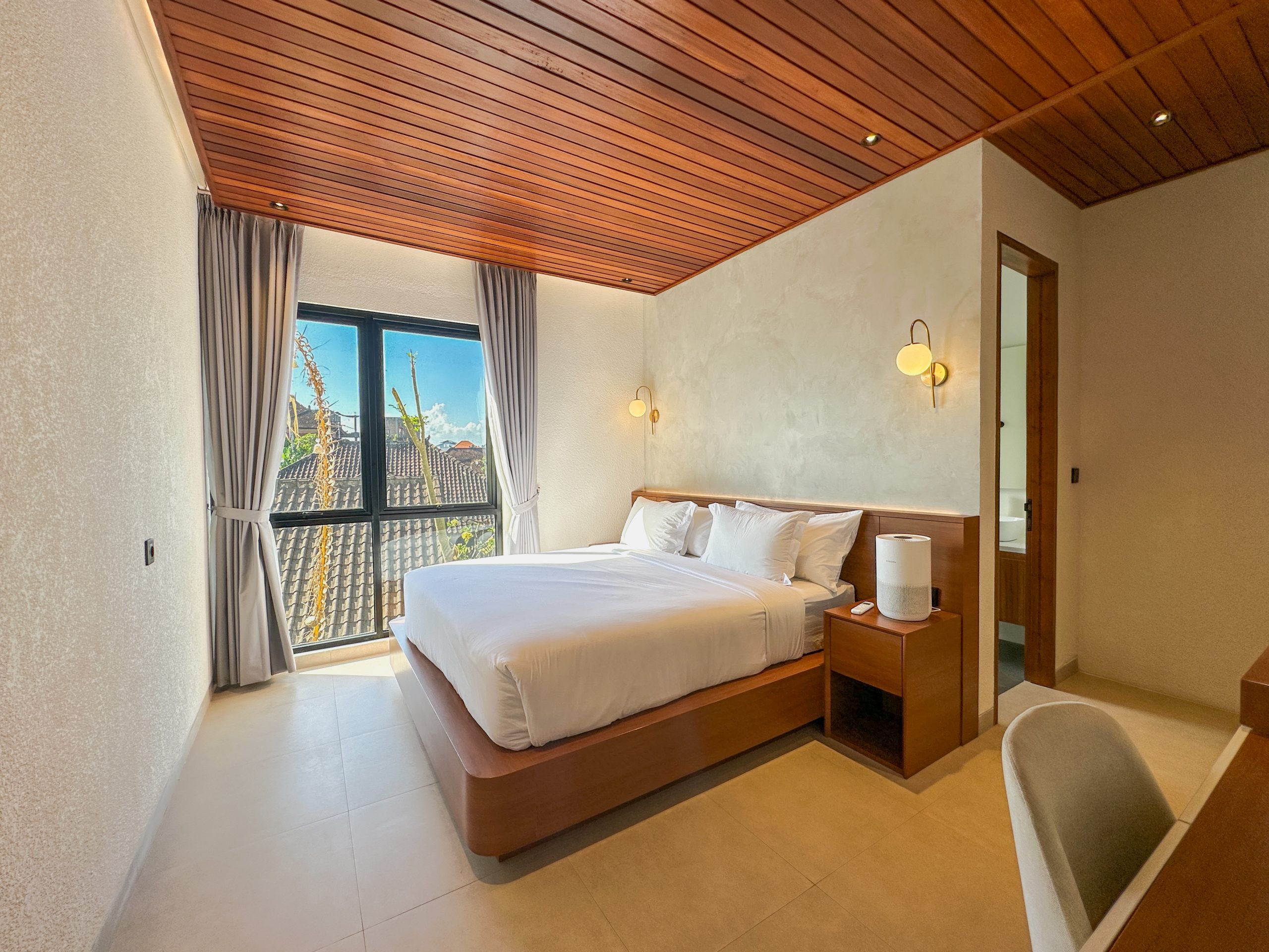 Modern Tropical 2BR Villa in Canggu with Rooftop & Private Pool